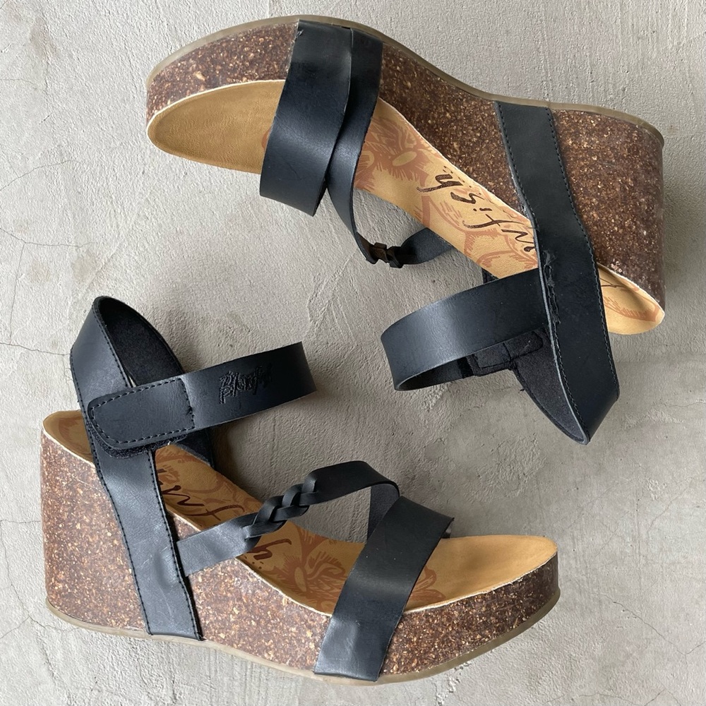 Blowfish | 'Haruku' Black Wedge Sandals